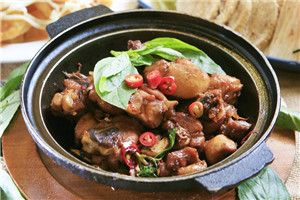 三杯鸡介绍,什么叫三杯鸡