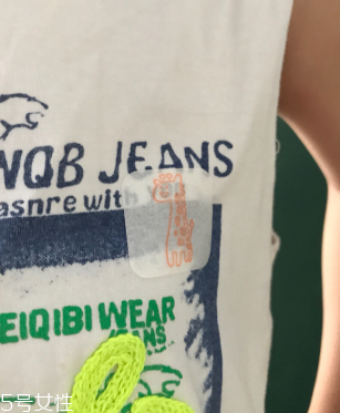 蚊虫叮咬会传播艾滋病吗(蚊虫叮咬会传播艾滋病吗?)