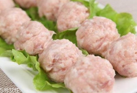 猪肉丸制作方法,猪肉丸子的制作方法和配料