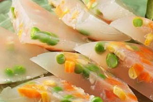 猪皮冻能放冷冻里吗,猪皮冻能冻在冰箱里冷冻吗