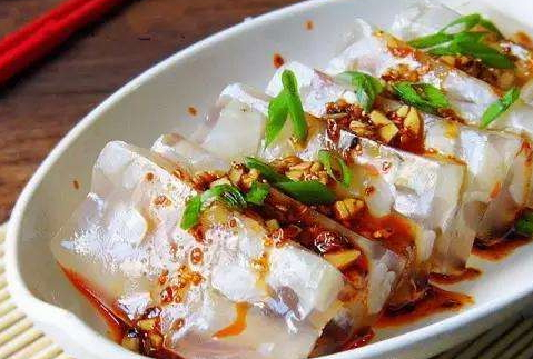 猪皮冻要不要放冰箱,猪皮冻能冻在冰箱里冷冻吗