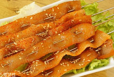 猪皮女人吃了好吗,女人常吃猪皮有什么好处