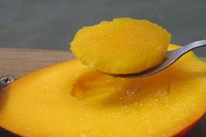 鸡蛋芒果怎么吃,鸡蛋芒果的功效和作用 鸡蛋芒果怎么吃,鸡蛋芒果的功效和作用