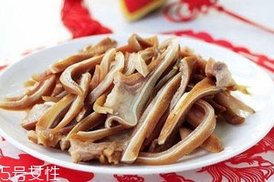 猪耳朵哪些人不能吃,猪耳朵什么人不适合吃