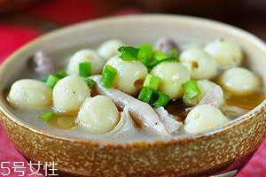 猪肚能不能和莲子一起吃,猪肚子可以和莲子一起炖吗?