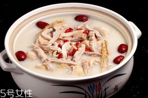 猪肚不能和什么一起吃/同吃,猪肚不能和什么一起吃 搭配莲子易中毒