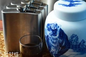 熟地黄泡酒的做法,地黄泡酒的制作方法 熟地黄泡酒的做法,地黄泡酒的制作方法