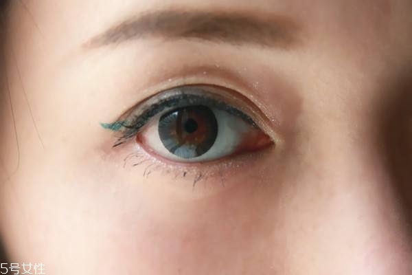 睫毛长不翘怎么办,怎样让睫毛变翘不塌