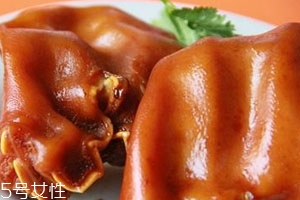 猪耳朵是发物吗,什么样人不能吃,猪耳朵是发物吗?病人能吃吗?