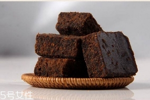 阿胶红糖和红糖的区别,阿胶红糖和阿胶黑糖哪一种好