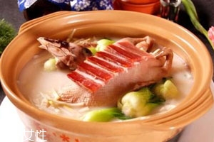 煲老鸭汤用冷水还是热水,鸭汤用冷水还是热水炖 煲老鸭汤用冷水还是热水,鸭汤用冷水还是热水炖