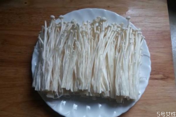 金针菇可以经常吃吗?,金针菇能经常吃吗