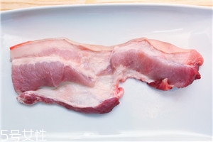 五花肉怎么挑选好,五花肉怎么挑选