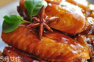 可乐鸡翅可乐和酱油的比例是几比几,可乐鸡翅可乐和酱油的比例是多少