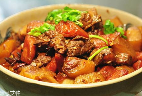 红烧羊肉的做法 最正宗的做法,红烧羊肉的做法及配料