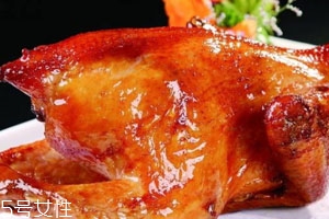 烧鸡是公鸡还是母鸡好吃,烧鸡是公鸡还是母鸡