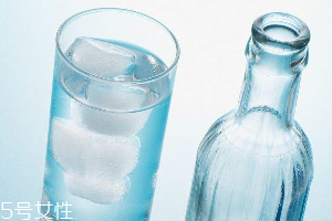 农夫山泉能泡奶粉吗?,农夫山泉能泡奶粉吗 建议用纯净水