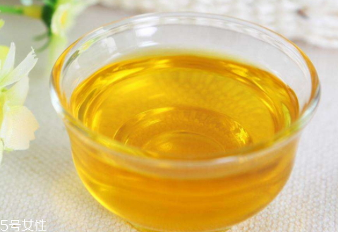 亚麻籽油冷榨和热榨的区别,亚麻籽油热榨还是冷榨好