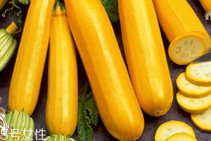 香蕉西葫芦图片,西葫芦一般多少钱一斤