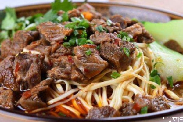 牛肉怎么做好吃又嫩,牛肉怎么炖好吃又烂