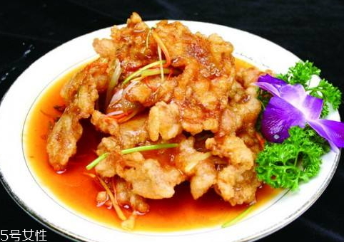 锅包肉可以用面粉吗,锅包肉可以用面粉做吗