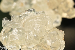 雪燕怎么清洗干净杂质,雪燕怎么清洗干净