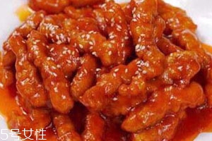 糖醋里脊用番茄酱还是番茄沙司好,糖醋里脊用的是番茄酱还是番茄沙司