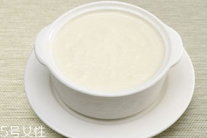 双皮奶要放冰箱吗,双皮奶能放多久,不放冰箱的话