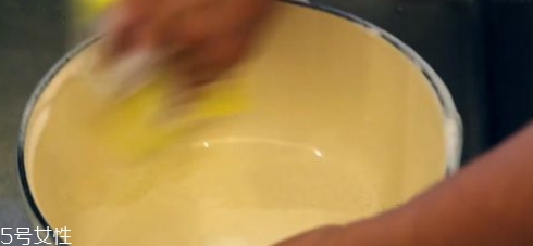 珐琅锅如何清洗,珐琅锅如何保养