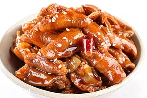 麻辣鸡脚筋怎么做好吃,香辣鸡脚筋