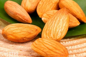 巴旦木的禁忌人群,巴旦木什么人不能吃