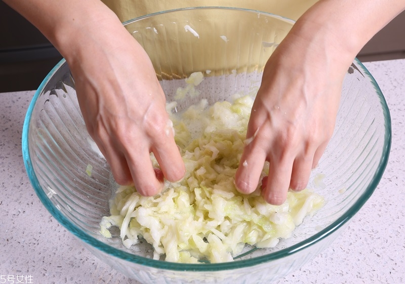 腌渍和腌制的区别,腌制食品的好处