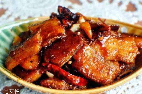 带鱼怎么做好吃又简单红烧带鱼,带鱼怎么做好吃又简单