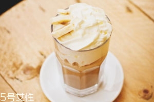 整杯奶茶可以放微波炉加热吗,外卖奶茶可以放微波炉加热吗 整杯奶茶可以放微波炉加热吗,外卖奶茶可以放微波炉加热吗