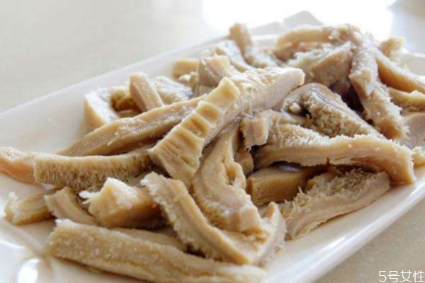 牛肚怎么做好吃又简单,煮牛肚用什么调料好 牛肚怎么做好吃又简单,煮牛肚用什么调料好