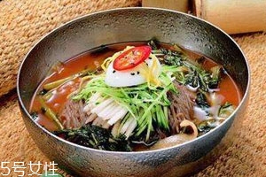 冷面用热水还是冷水泡快,冷面用凉水泡还是热水泡