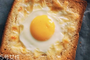 微波炉烤吐司能烤脆吗窍门,微波炉可以把吐司烤脆吗