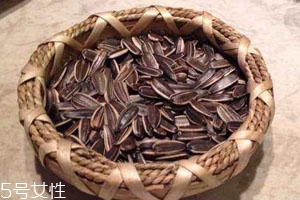 微波炉烤瓜子需要多长时间,用微波炉烤瓜子要几分钟