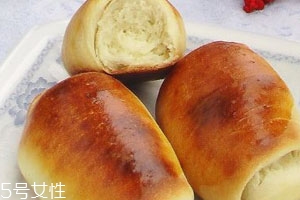 微波炉烤面包要几分钟,微波炉烤面包要几分钟才熟