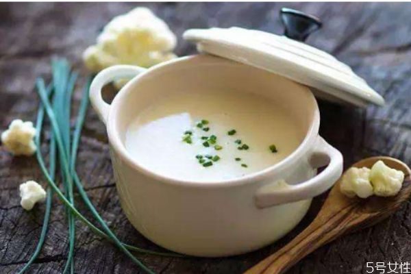 汤应该饭前喝还是饭后喝?,喝汤在饭前还是饭后?