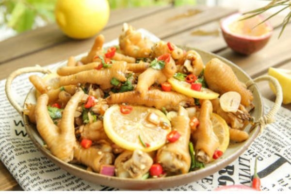 柠檬鸡脚家常做法,柠檬鸡脚做法教程窍门