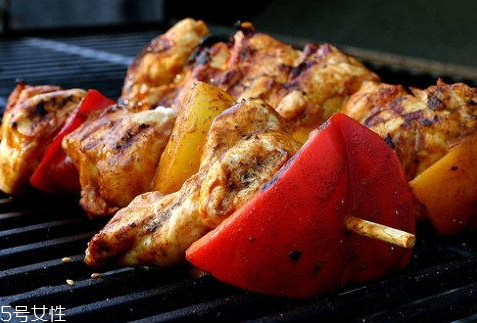 烤箱烤鸡胸肉的做法大全,烤箱烤鸡胸肉的做法温度和时间