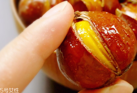 烤箱烤板栗的做法温度和时间窍门,烤箱烤板栗的做法简单