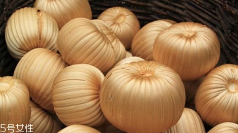 为什么要吃糖瓜,哪些人不能吃冬瓜糖 为什么要吃糖瓜,哪些人不能吃冬瓜糖