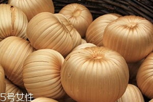 小时候吃的糖瓜是什么做的,小年为什么吃糖瓜