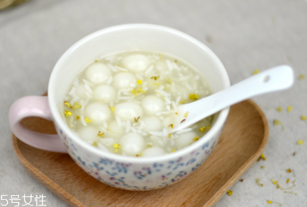 酒酿什么时候吃丰胸,酒酿什么时候吃丰胸效果最好