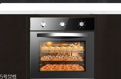 烤箱一会儿亮一会不亮正常吗,烤箱一会儿亮一会不亮正常吗怎么让烤箱灯一直亮