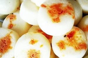 米糕是什么米做的,米糕是怎么做成的过程 米糕是什么米做的,米糕是怎么做成的过程