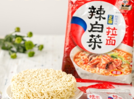 泡菜辛拉面的做法,辛拉面煮面可以泡着吃吗 泡菜辛拉面的做法,辛拉面煮面可以泡着吃吗