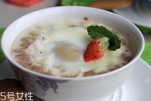 酒酿发红能吃吗,做好的酒酿发红能吃吗